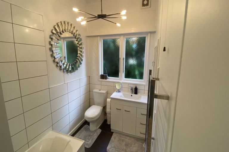 Photo of property in 10 Ormond Road, Hospital Hill, Napier, 4110