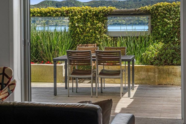 Photo of property in 88 Wallis Street, Raglan, 3225