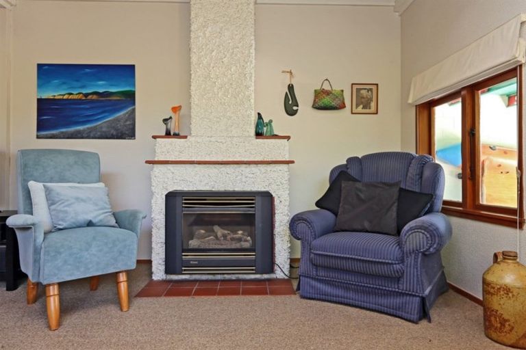 Photo of property in 20 Pipi Street, Te Awanga, 4102
