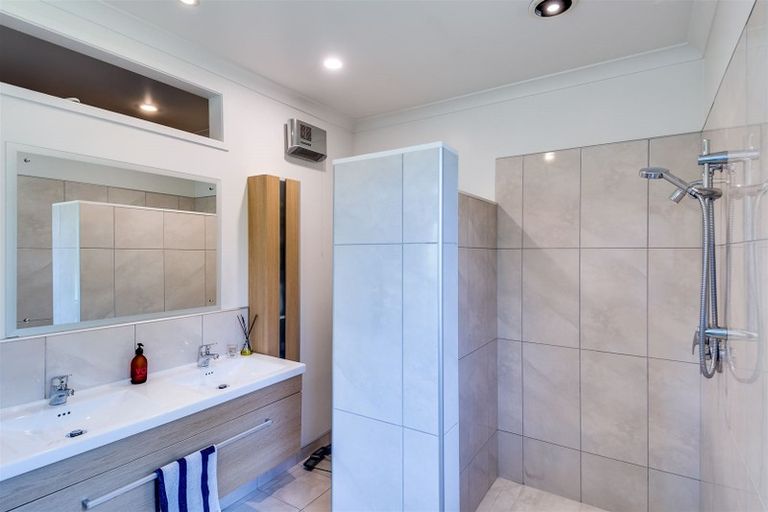 Photo of property in 113 Kent Terrace, Taradale, Napier, 4112