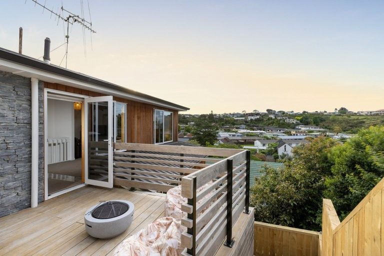 Photo of property in 132 Hinewa Road, Otumoetai, Tauranga, 3110