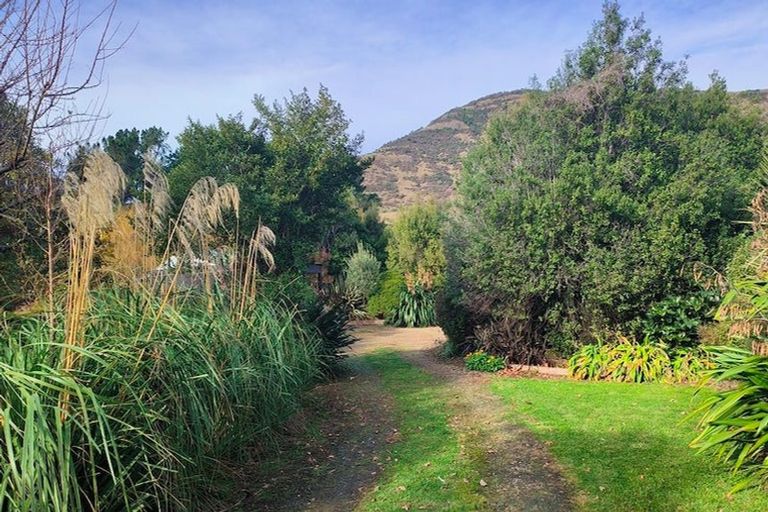 Photo of property in 4310 Christchurch Akaroa Road, Little River, 7591