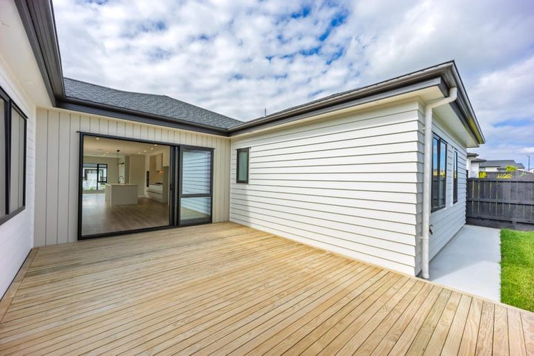 Photo of property in 4 Macgregor Lane, Wainui, 0992