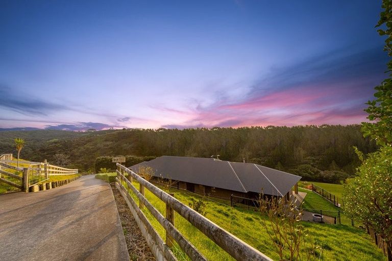 Photo of property in 92 Taiapa Valley Road, Muriwai, Waimauku, 0881