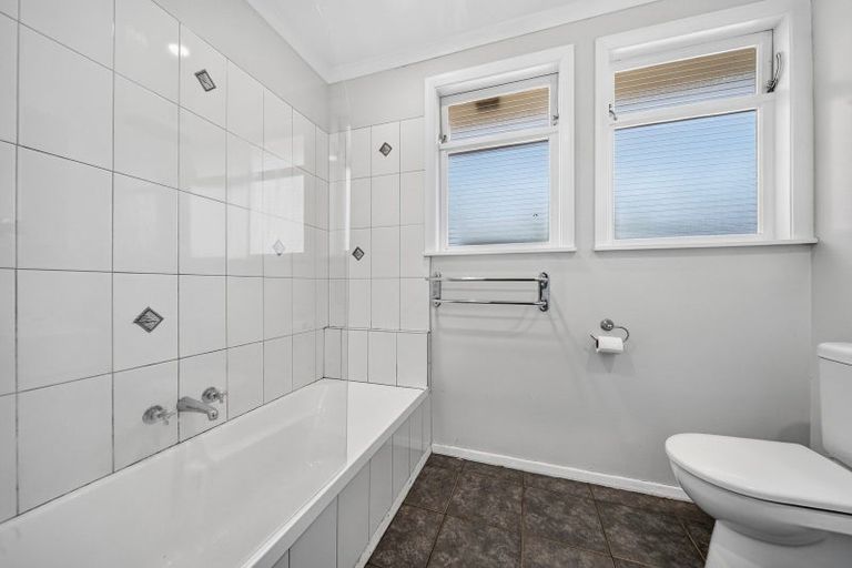 Photo of property in 10 Surrey Street, Solway, Masterton, 5810