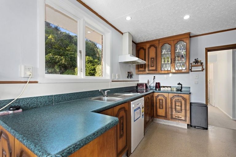 Photo of property in 485a Stokes Valley Road, Stokes Valley, Lower Hutt, 5019