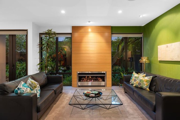 Photo of property in 69 Hartley Avenue, Strowan, Christchurch, 8052