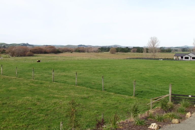 Photo of property in 64b Opaki Kaiparoro Road, Opaki, 5871