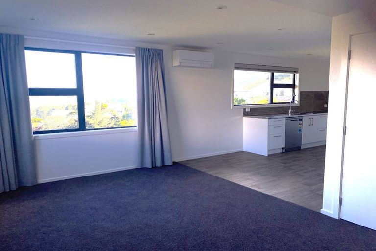 Photo of property in 37 Priscilla Crescent, Kingston, Wellington, 6021