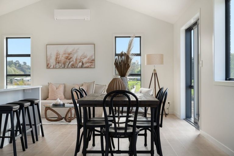 Photo of property in 16 Te Ara O Tahataharoa, Te Puna, Tauranga, 3176