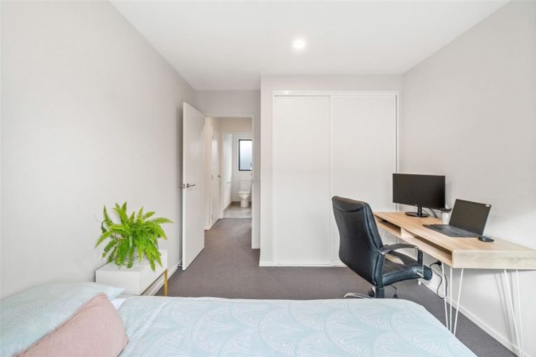 Photo of property in 36 Broadway Parade, Rolleston, 7615