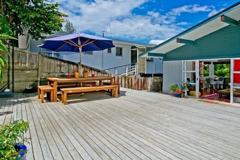 Photo of property in 93 Mountbatten Avenue, Hillcrest, Auckland, 0627