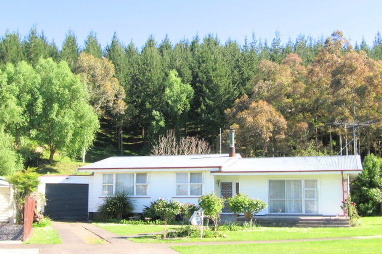 Photo of property in 12 Justin Street, Mangapapa, Gisborne, 4010