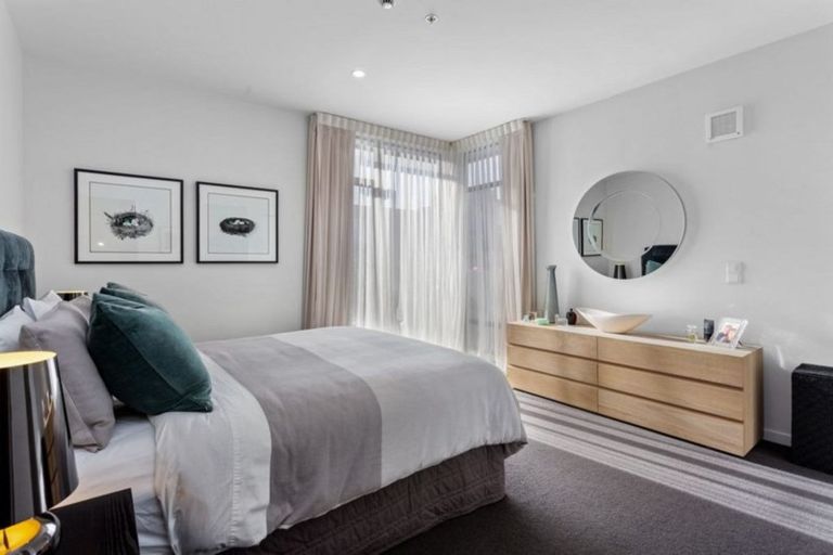 Photo of property in 1/50 Kilmore Street, Christchurch Central, Christchurch, 8013