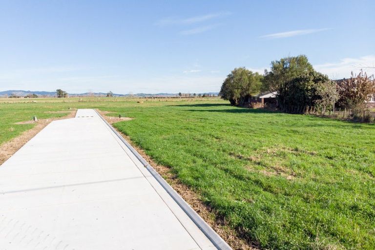 Photo of property in 41 Pipiroa Road, Ngatea, 3503