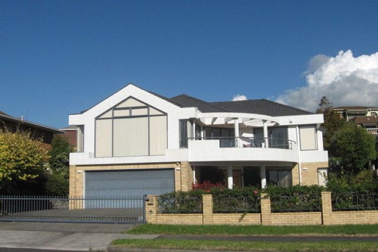 Photo of property in 58 Dalwhinnie Parade, Highland Park, Auckland, 2010