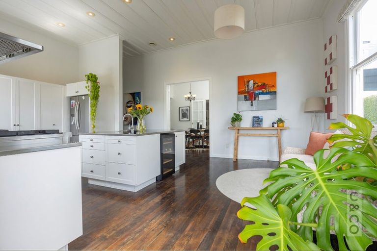 Photo of property in 25 George Street, Riverhead, 0820