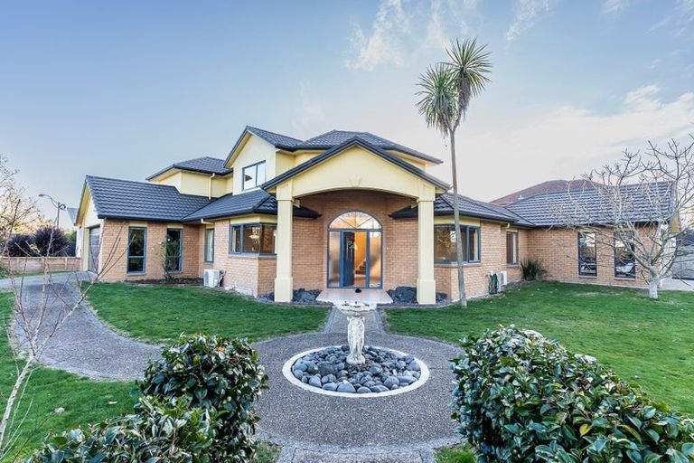 Photo of property in 2 Nielsen Gardens, Rototuna, Hamilton, 3210