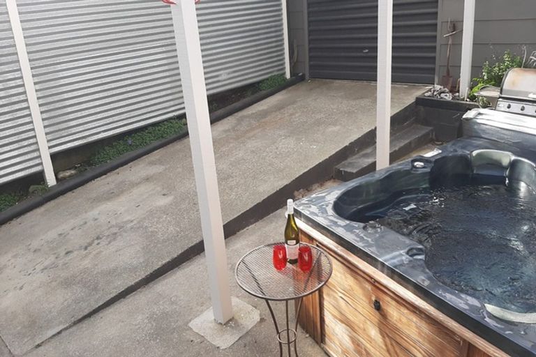 Photo of property in 32 Sea Vista Drive, Pukerua Bay, 5026