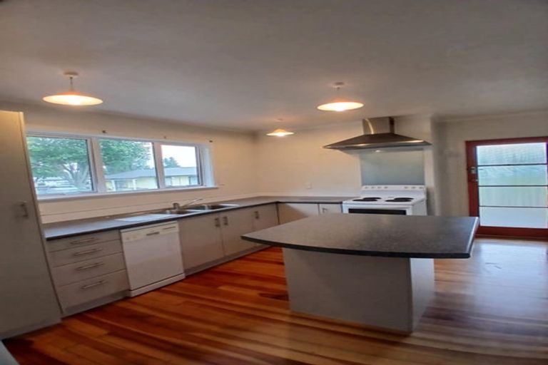 Photo of property in 4 Ohaupo Road, Hamilton Lake, Hamilton, 3204