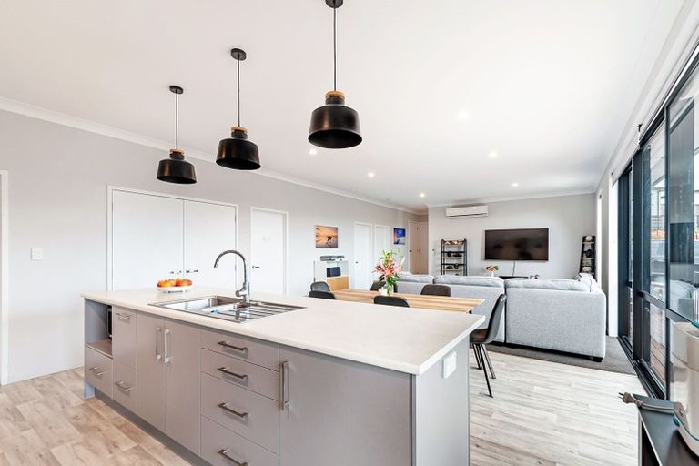 Photo of property in 11 Pinehurst Close, Te Kamo, Whangarei, 0112