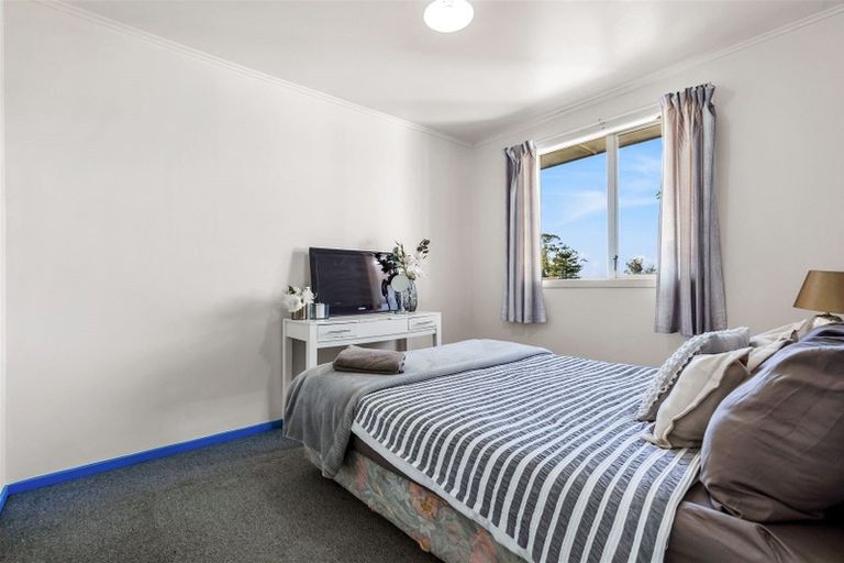 Photo of property in 58 Helena Street, Massey, Auckland, 0614