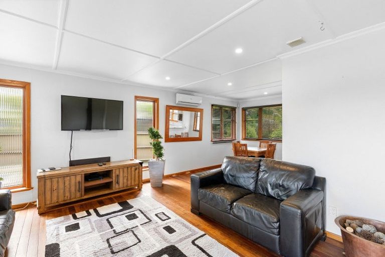 Photo of property in 78 Kirk Street, Otaki, 5512