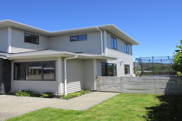 Photo of property in 20 Tasman Close, Aotea, Porirua, 5024
