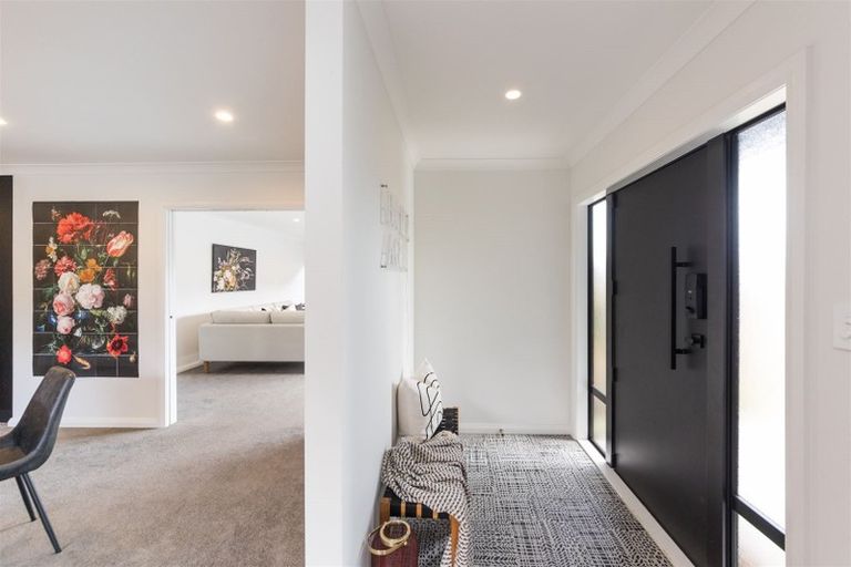 Photo of property in 24 Serenity Crescent, Kelvin Grove, Palmerston North, 4414