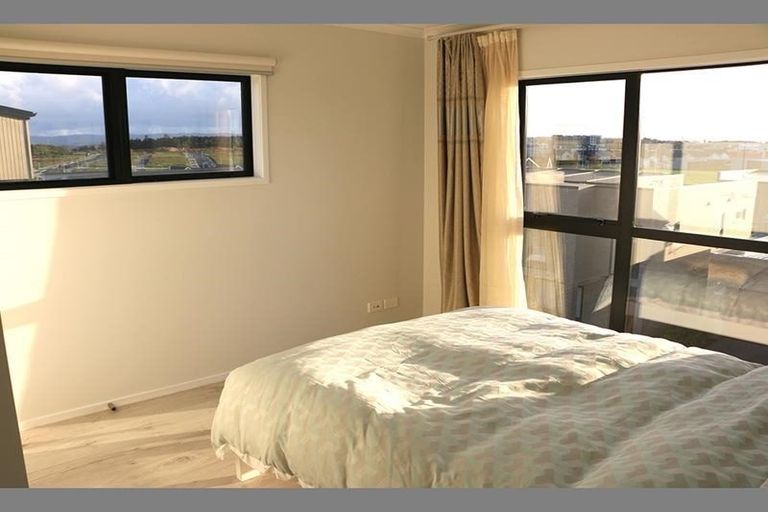 Photo of property in 1 Onekiritea Road, Hobsonville, Auckland, 0616