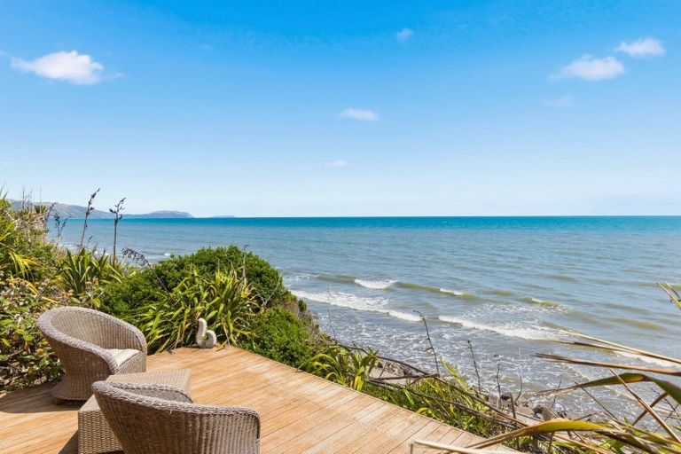 Photo of property in 60 The Esplanade, Raumati South, Paraparaumu, 5032