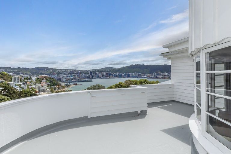 Photo of property in 29a Grass Street, Roseneath, Wellington, 6011