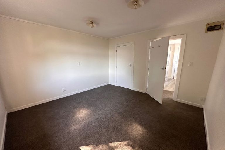 Photo of property in 23 Totara Street, Eastbourne, Lower Hutt, 5013
