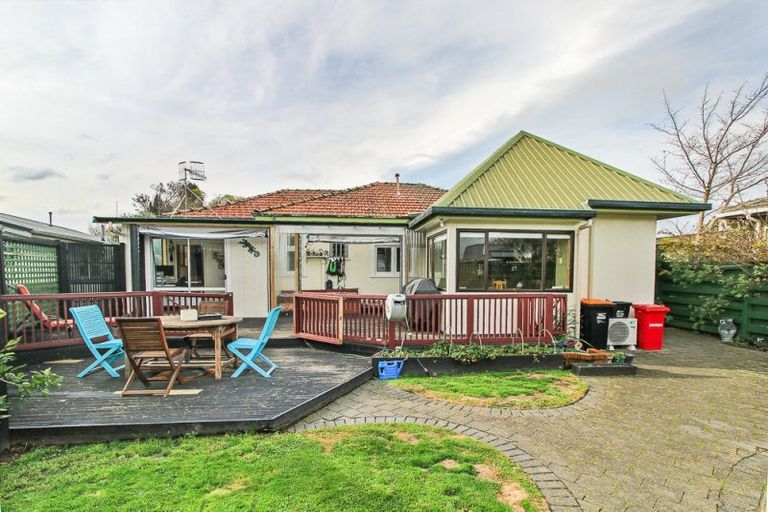 Photo of property in 78 Churchill Avenue, Hokowhitu, Palmerston North, 4410