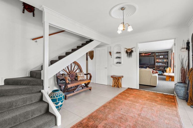 Photo of property in 2 Lees Pakaraka Road, Te Ore Ore, Masterton, 5886