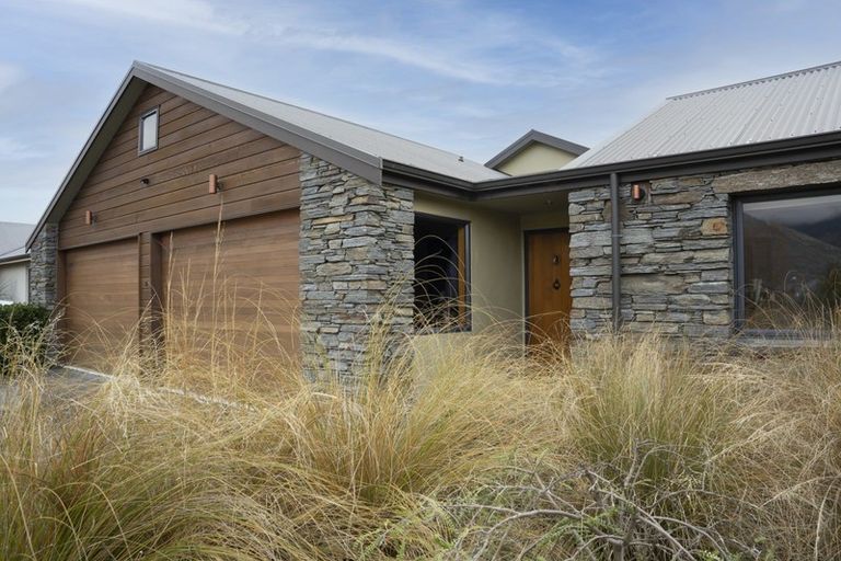Photo of property in 5 Castalia Drive, Lake Hayes, Queenstown, 9304