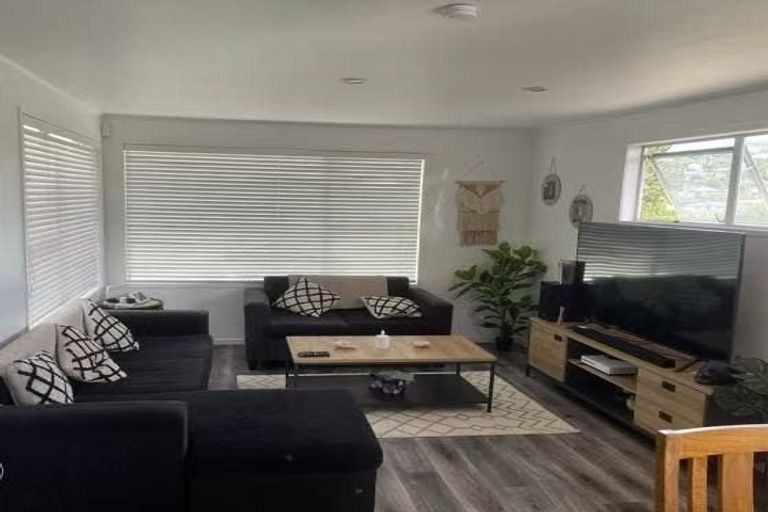 Photo of property in 62 Gallony Avenue, Massey, Auckland, 0614