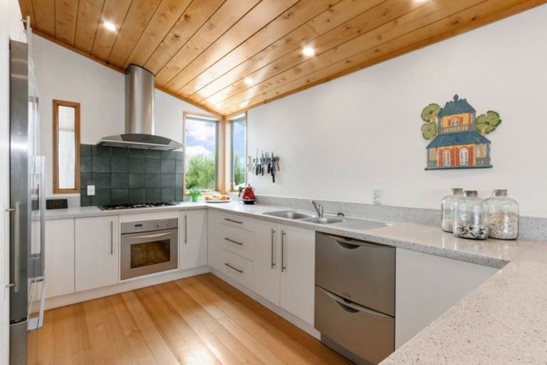 Photo of property in 14 Tatai Road, Bowentown, Katikati, 3177