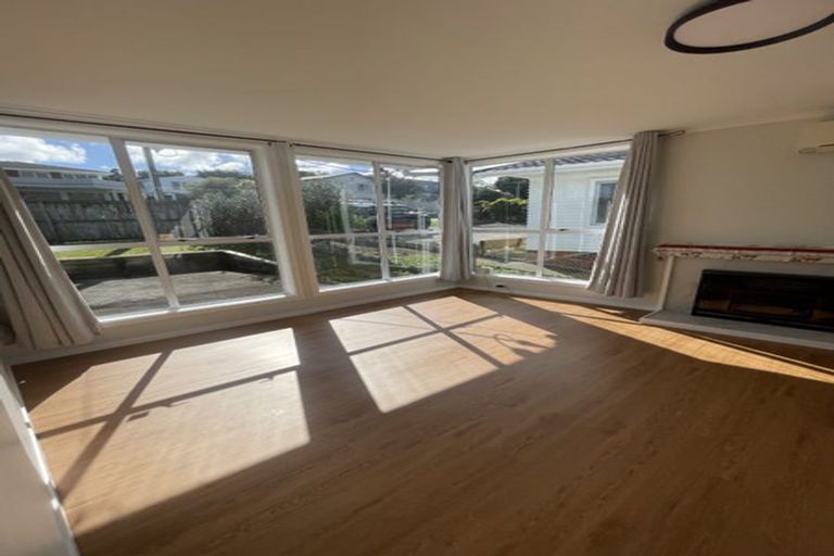 Photo of property in 1/22 Edgeworth Road, Glenfield, Auckland, 0629