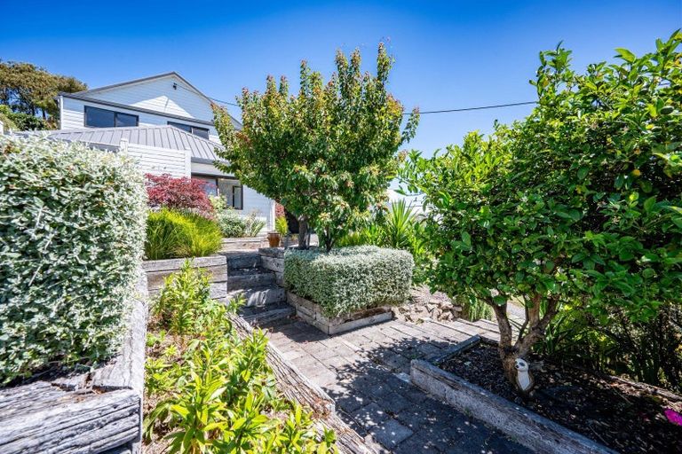 Photo of property in 17 Penlington Place, Akaroa, 7520