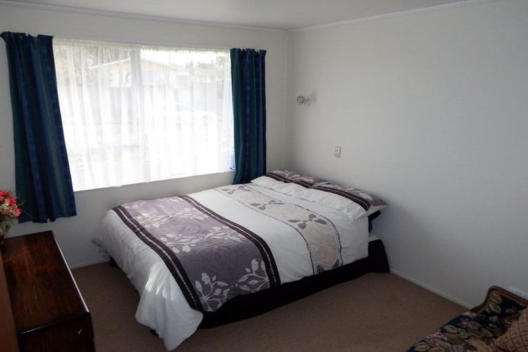 Photo of property in 25 Barton Street, Marton, 4710