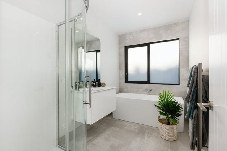 Photo of property in 11 Paul Adams Way, Aotea, Porirua, 5024