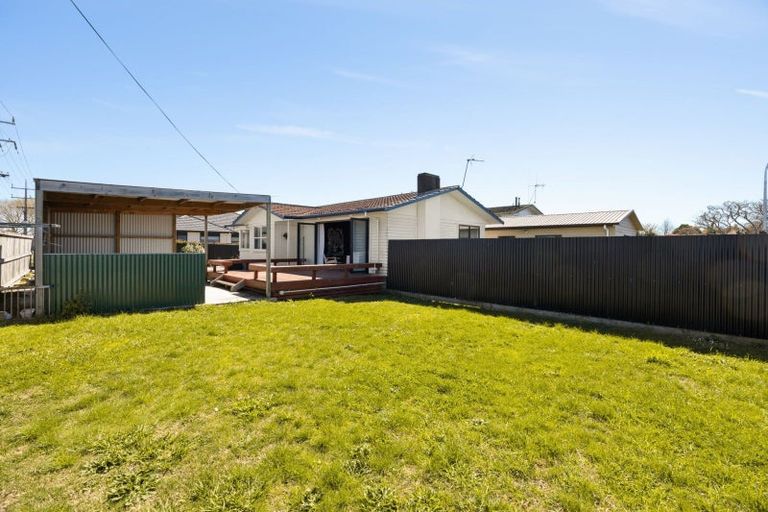 Photo of property in 100 Morrow Avenue, St Andrews, Hamilton, 3200