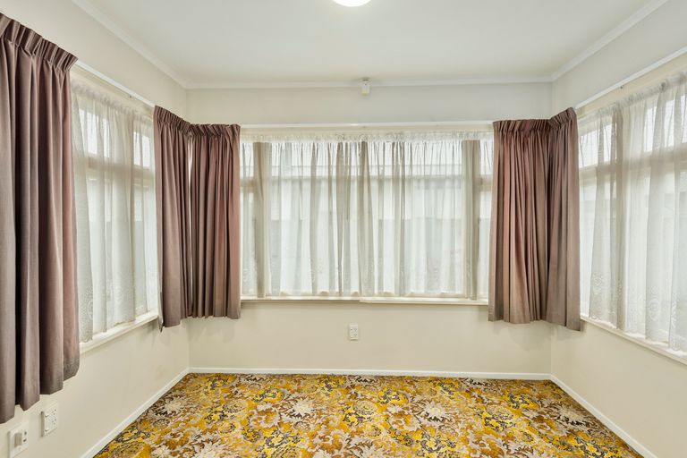 Photo of property in 15 Taurima Street, Hei Hei, Christchurch, 8042