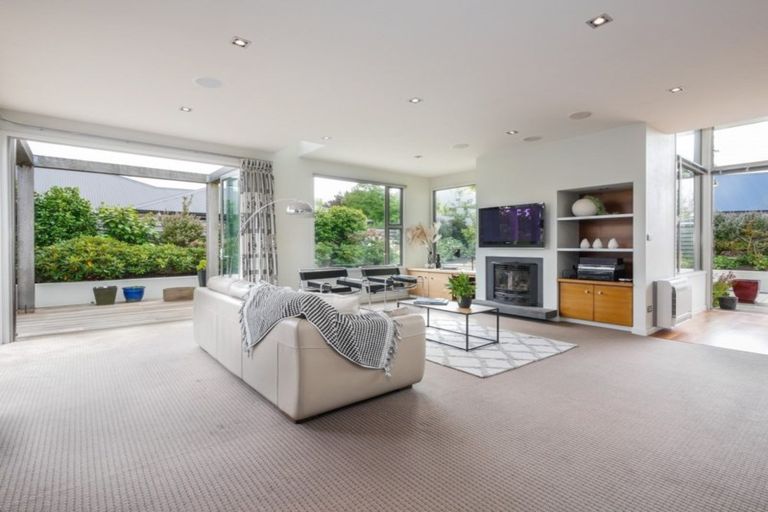 Photo of property in 3 Sunninghurst Drive, Fairfield, Dunedin, 9018