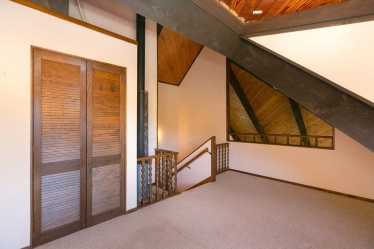 Photo of property in 276 Tikorangi Road, Tikorangi, Waitara, 4383