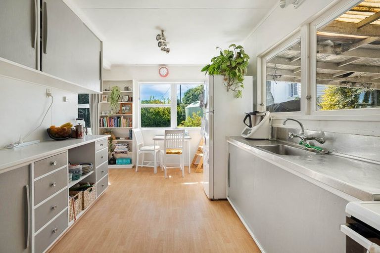 Photo of property in 89 Weka Road, Tasman, Upper Moutere, 7175