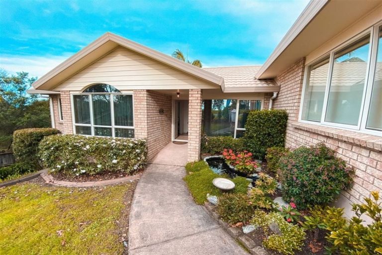 Photo of property in 133 Awaroa Road, Sunnyvale, Auckland, 0612