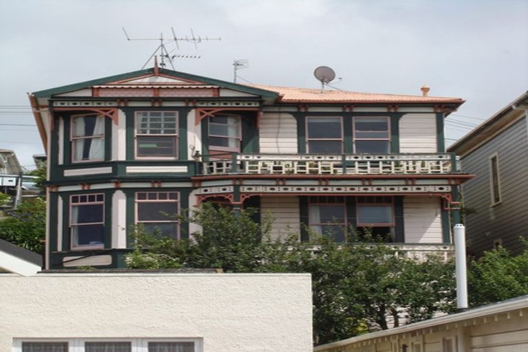 Photo of property in 22 Kenwyn Terrace, Newtown, Wellington, 6021