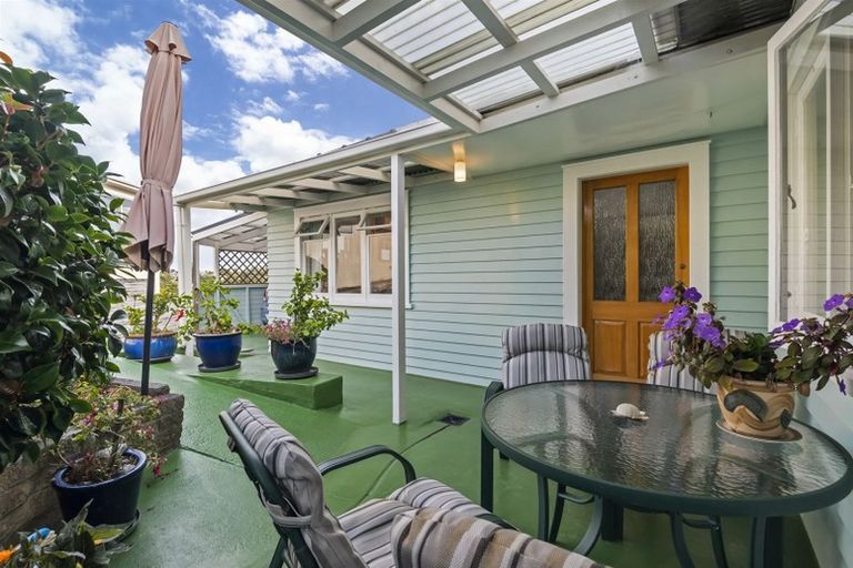 Photo of property in 109a Norwood Road, Bayswater, Auckland, 0622